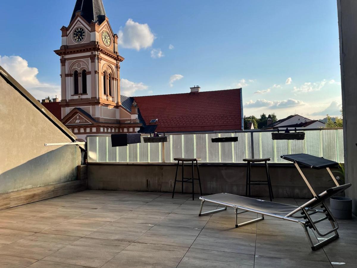 Apartman Az Pro 8 Osob Humpolec Exterior photo