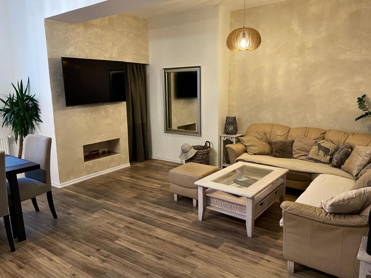 Apartman Az Pro 8 Osob Humpolec Exterior photo