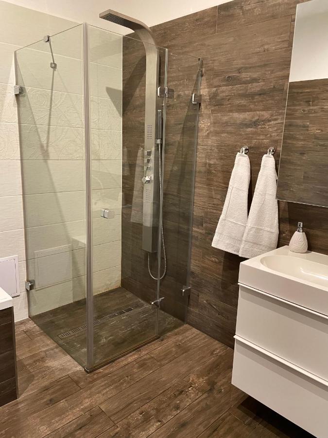 Apartman Az Pro 8 Osob Humpolec Exterior photo